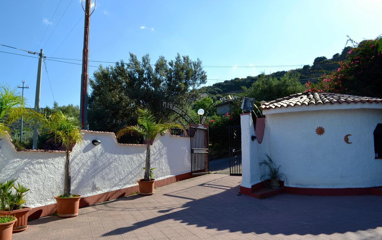 Hotel Miravalle Misilmeri Екстер'єр фото